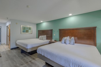 Room, Non Smoking (2 King Beds with Sofa Bed)