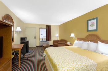 Standard Room, 1 King Bed