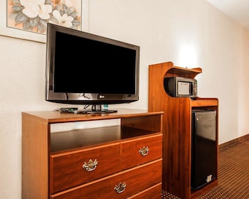 Standard Room, 1 Queen Bed, Non Smoking
