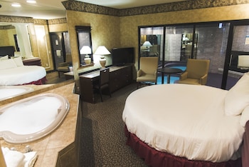 Diana's Oasis Suite