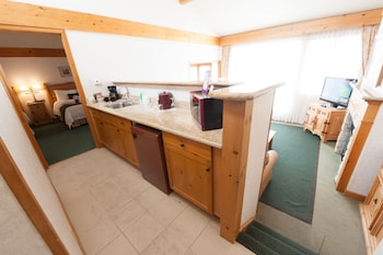 1 Bedroom Villa Two Queen Beds With Pullout Sofa