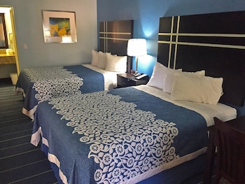 Room, 2 Queen Beds, Smoking