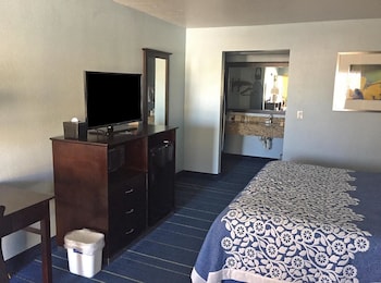 Suite, 1 King Bed, Non Smoking
