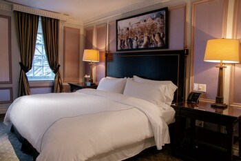 Sultan Suite, 1 King Bed with Sofa Bed