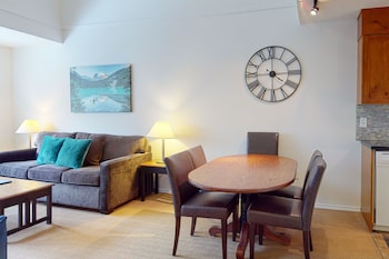 Condo, 1 Bedroom
