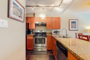 Condo, 1 Bedroom