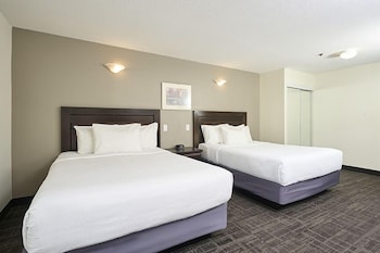 Standard Double Room, 2 Queen Beds