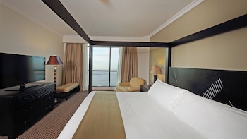 Suite, 2 Bedrooms, Club Lounge Access, Ocean View (Dining)