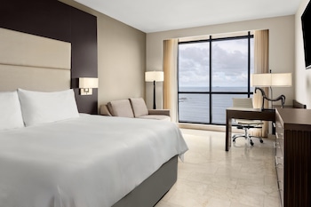 Premium Room, 1 King Bed, Ocean View (High Floor)