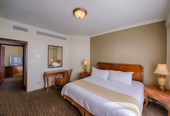 Suite, 2 Bedrooms, Club Lounge Access, Ocean View (Dining)