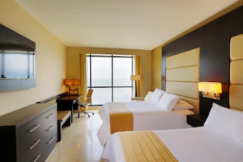 Premium Room, 2 Queen Beds, Ocean View (High Floor)