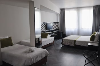Executive Quadruple Room