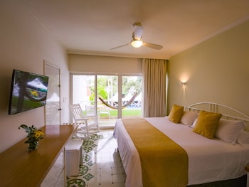 Superior Room, 1 Queen Bed, Garden View