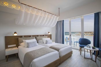 Single Room, Partial Sea View