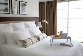 Standard Triple Room, Partial Sea View