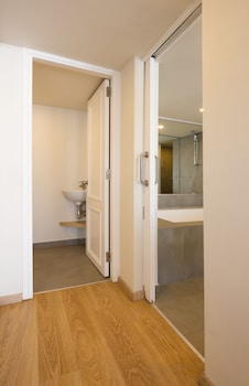 Family Room, 2 bedrooms