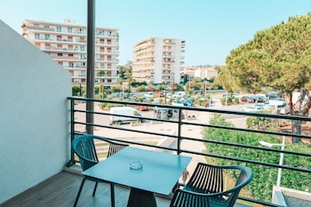 Classic Double Room, City View