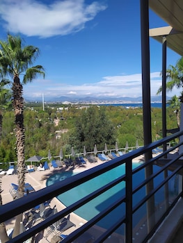 Superior Twin Room, Partial Sea View