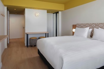 Studio, 1 King Bed with Sofa bed (view)