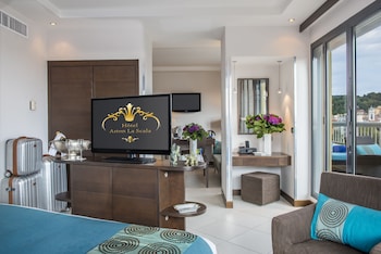 Deluxe Room, Terrace, Garden View