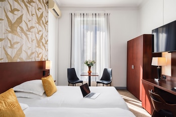 Superior Room, 1 King Bed, Non Smoking
