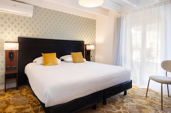Superior Room, 1 King Bed, Non Smoking