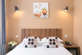 Classic Room, 1 Queen Bed, Non Smoking