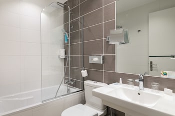 Superior Room, 1 King Bed, Non Smoking