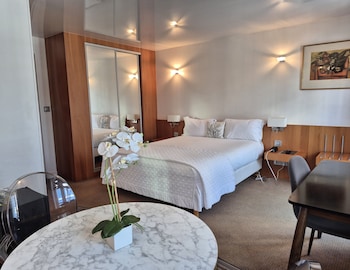 7-junior suite