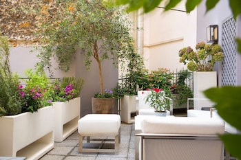 Suite, Balcony