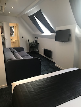 Deluxe Room for 2 (extra fee for extra bed)