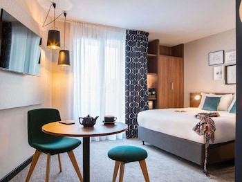 Standard Room, 1 Queen Bed