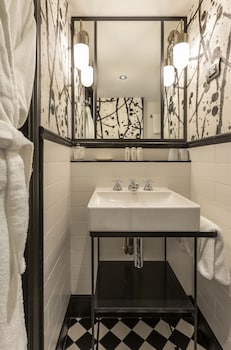 Club Twin Room