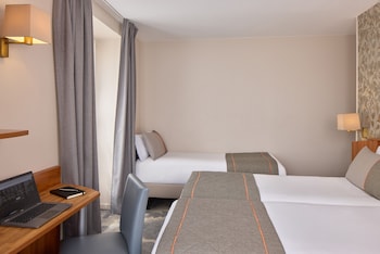 Comfort Triple Room