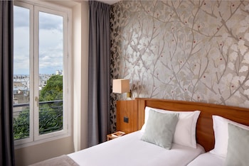 Superior Twin Room, City View