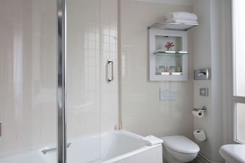 Double Room - Complimentary soft minibar,courtesy tray, Chromecast and digital press