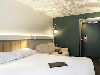 Standard Room, 2 Double Beds