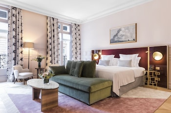 Junior Suite Balcon vue Tour Eiffel