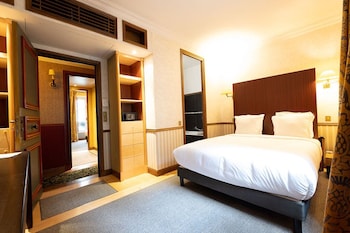 2 Connecting Rooms - 1 Double Room and 1 Twin Room