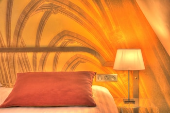 Double Room (Cosy - with attic or courtyard view)