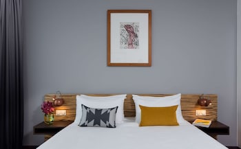 Room (Art - Courtyard)