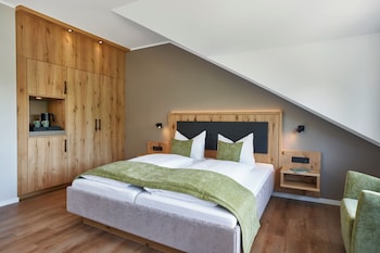 Deluxe Room, 2 Bedrooms, Non Smoking