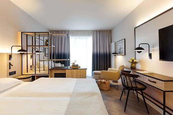Deluxe Room, Balcony, Oceanfront