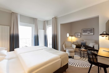 Deluxe Studio Suite, Balcony