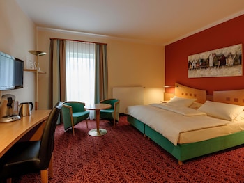 Standard Room, Multiple Beds