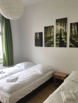 Design Apartment, 3 Bedrooms, Non Smoking, Courtyard View