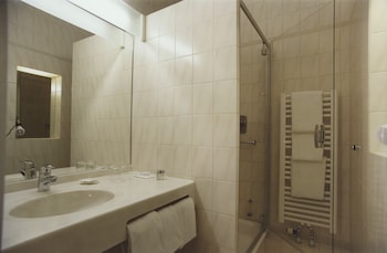 Standard Triple Room with Extra Bed