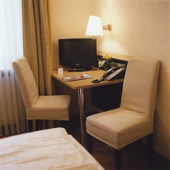 Standard Single Room with AIR CONDITIONER