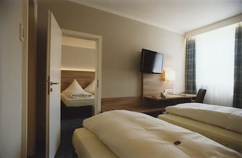 Family Double Room, 2 Bedrooms, Connecting Rooms
