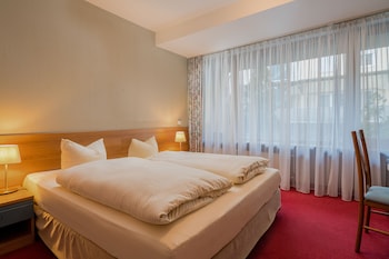 Basic Double Room